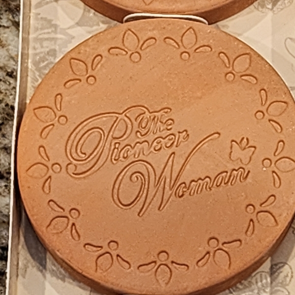 🔴NEW The Pioneer Woman 3-Piece Terracotta Sugar Savers Set - Field Floral - Picture 8 of 16